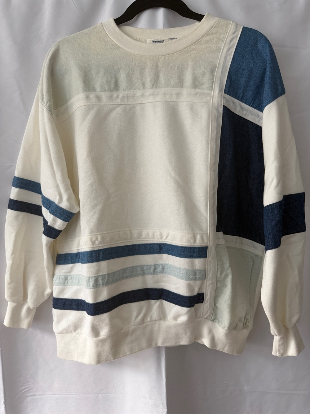 Vintage Alfred Dunner Colorblock Sweatshirt w/Blue denim and chambray Accents M